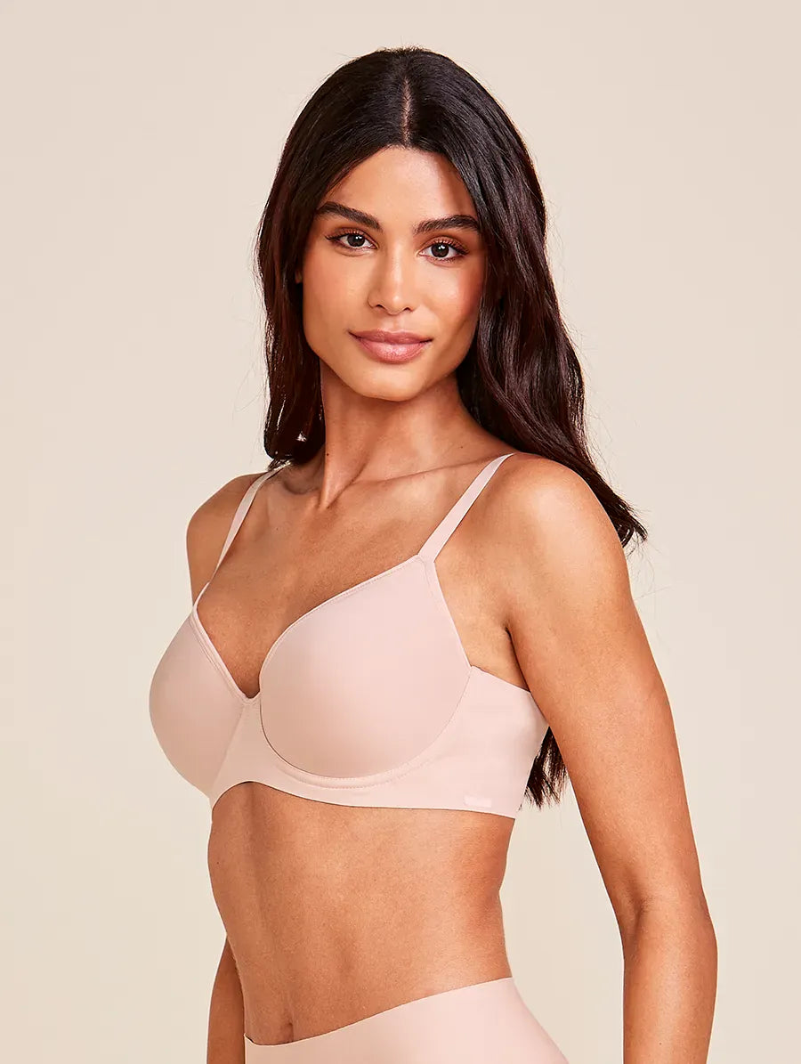 חזיית טי-שירט SPACER  עם ברזלים בצבע גוף-בהיר