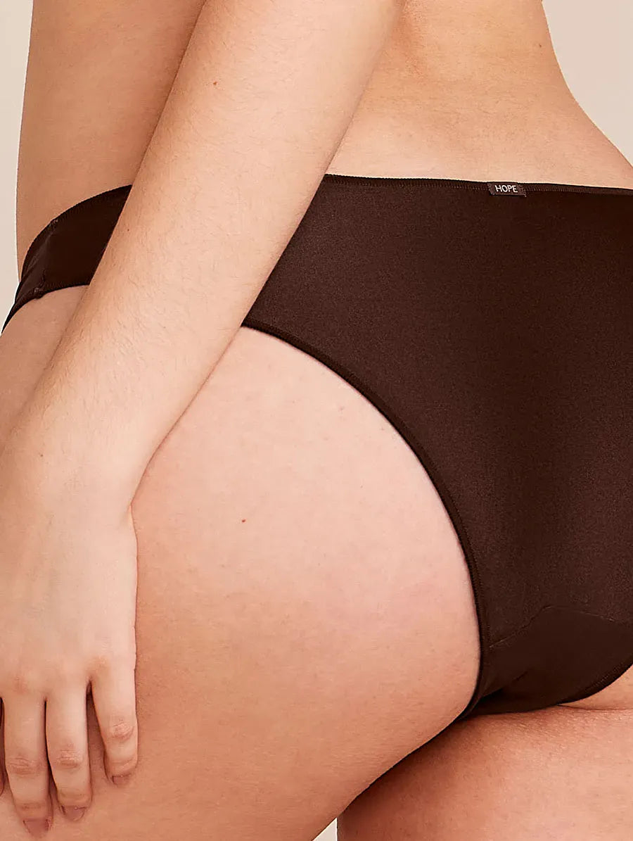 תחתונים ברזילאים בגזרת  ביקיני מסופר מיקרופייבר בצבע חום-כהה