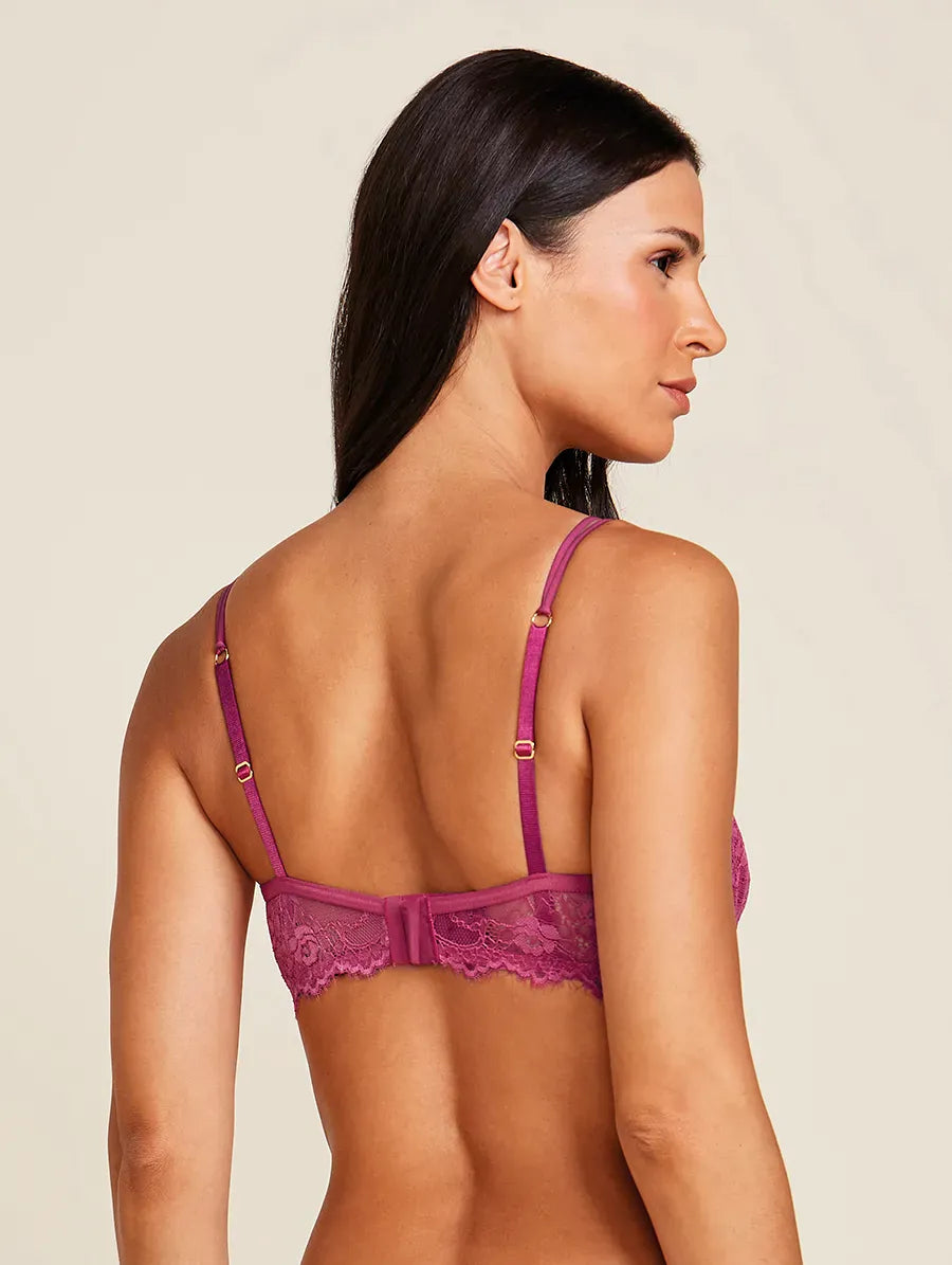 חזיית תחרה בגזרת בלקונט בצבע פוקסיה