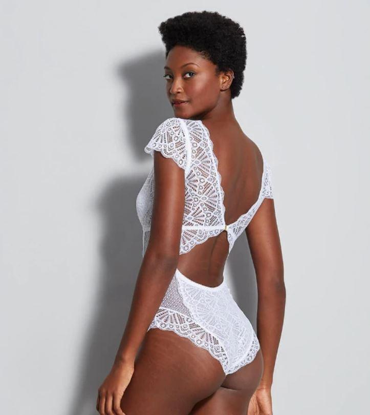 בגד גוף שחור מתחרה - Olla Lingerie Online